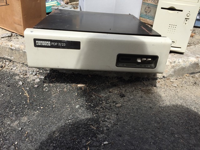PDP 11/23
